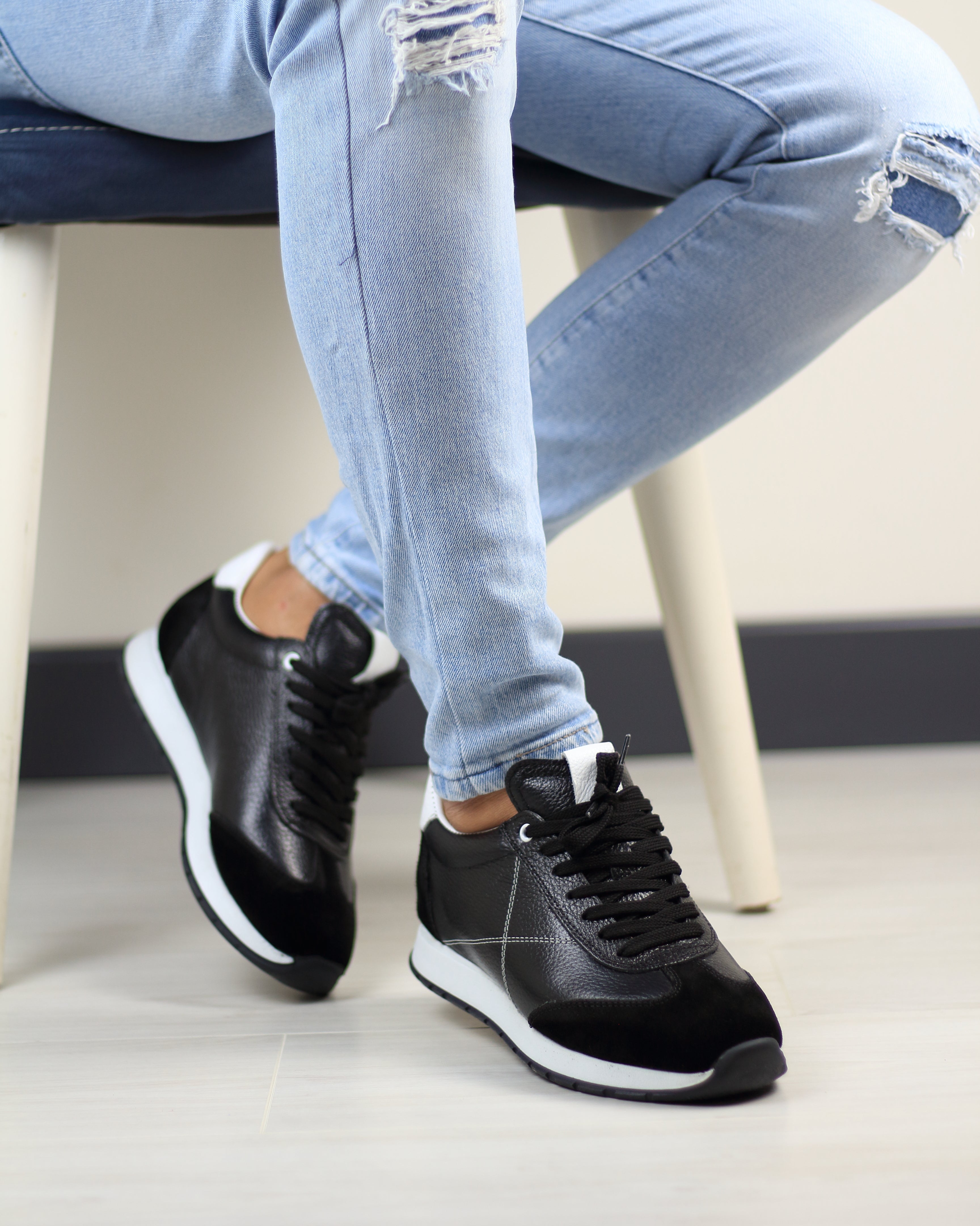 SİYAH DERİ ERKEK SPOR AYAKKABI