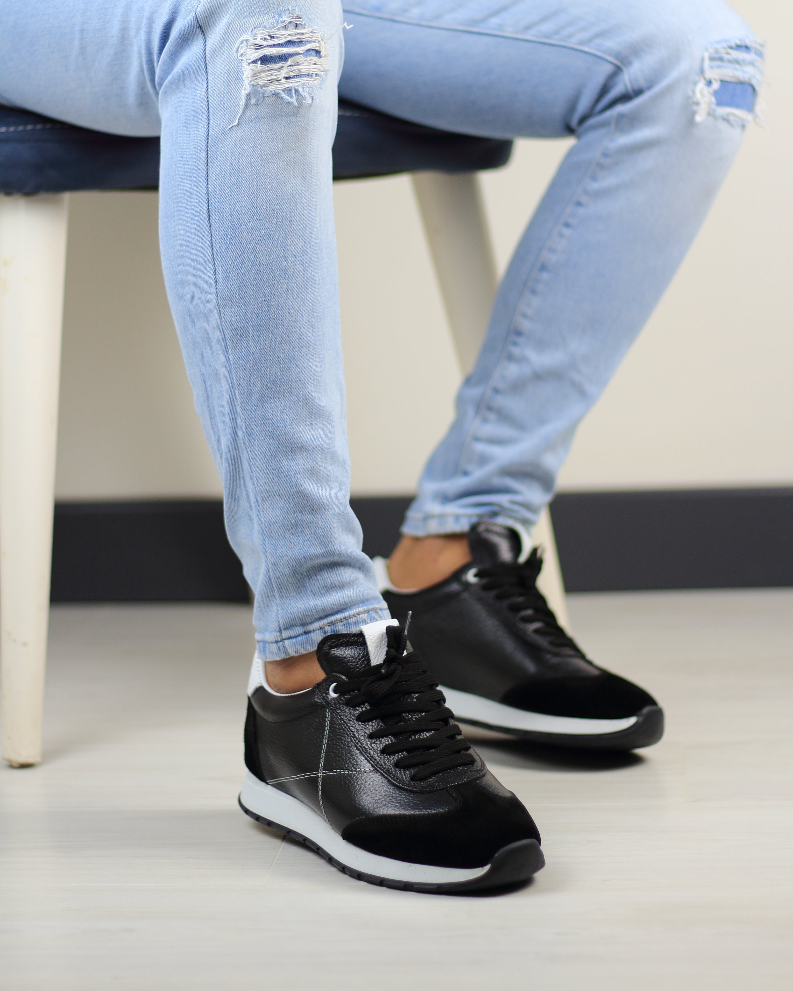 SİYAH DERİ ERKEK SPOR AYAKKABI