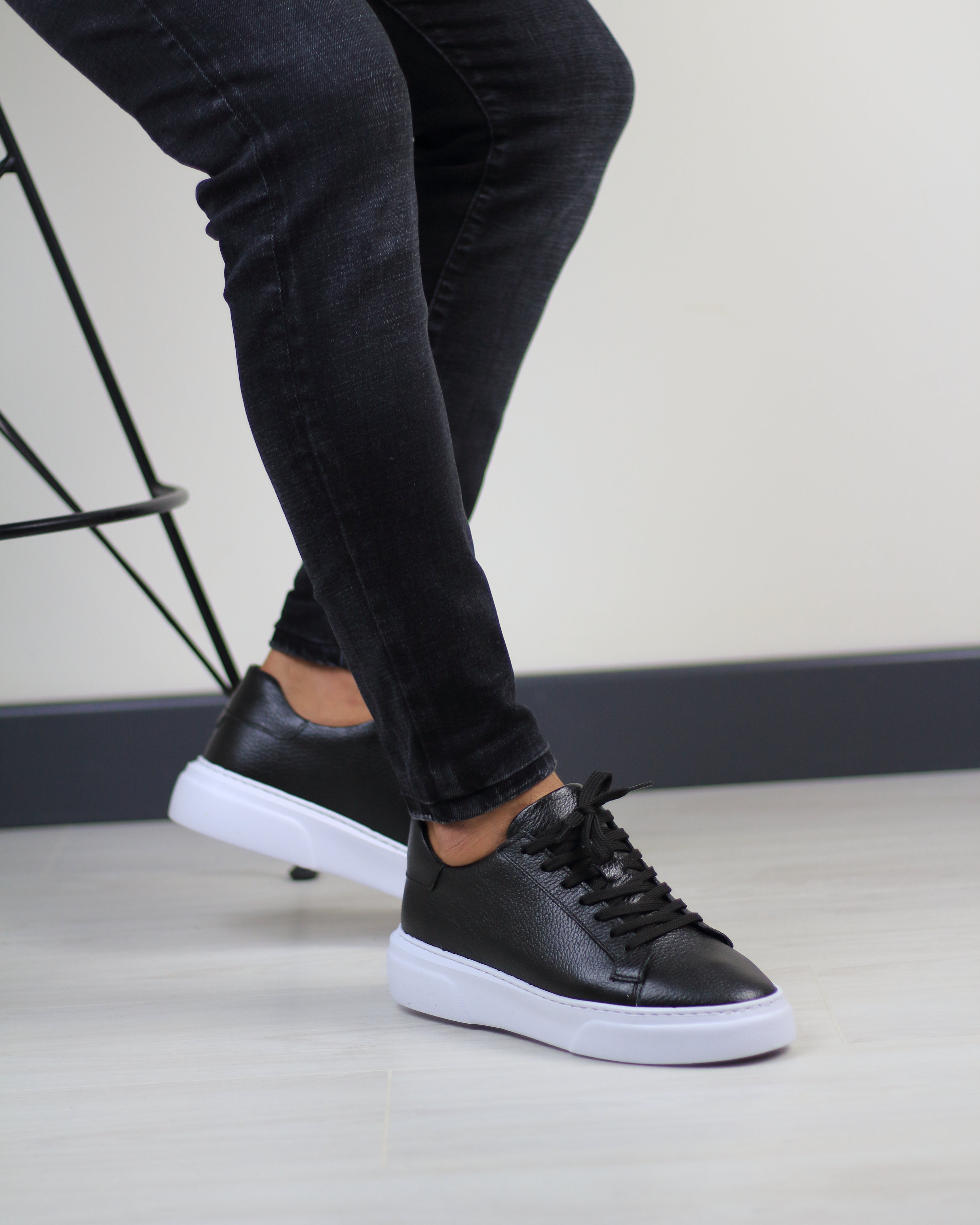 SİYAH DERİ ERKEK SNEAKERS AYAKKABI