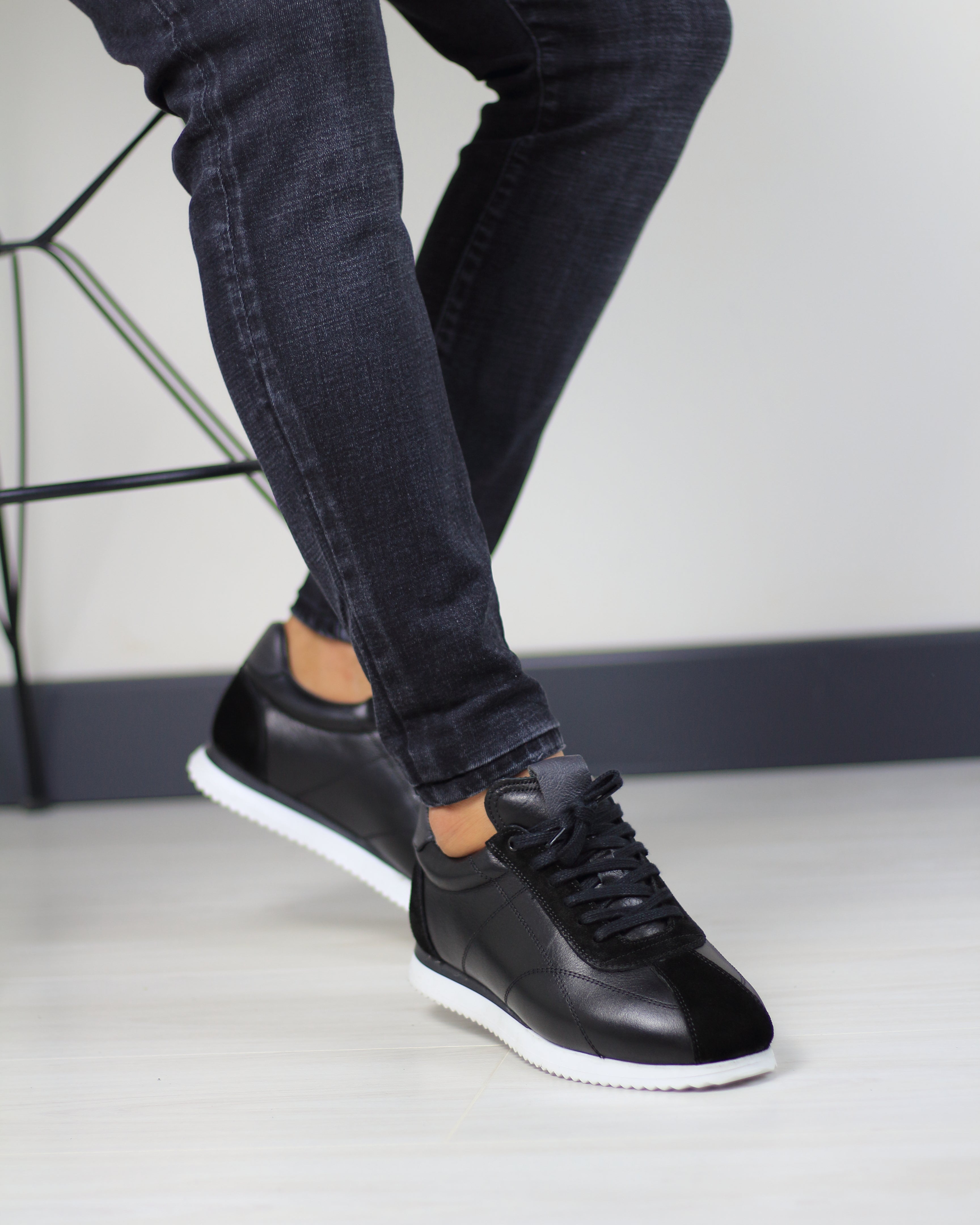 SİYAH DERİ ERKEK SNEAKERS AYAKKABI