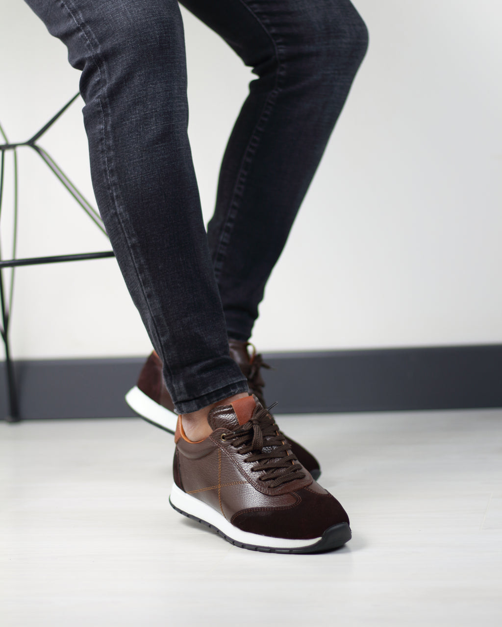 KAHVERENGİ DERİ ERKEK SPOR AYAKKABI