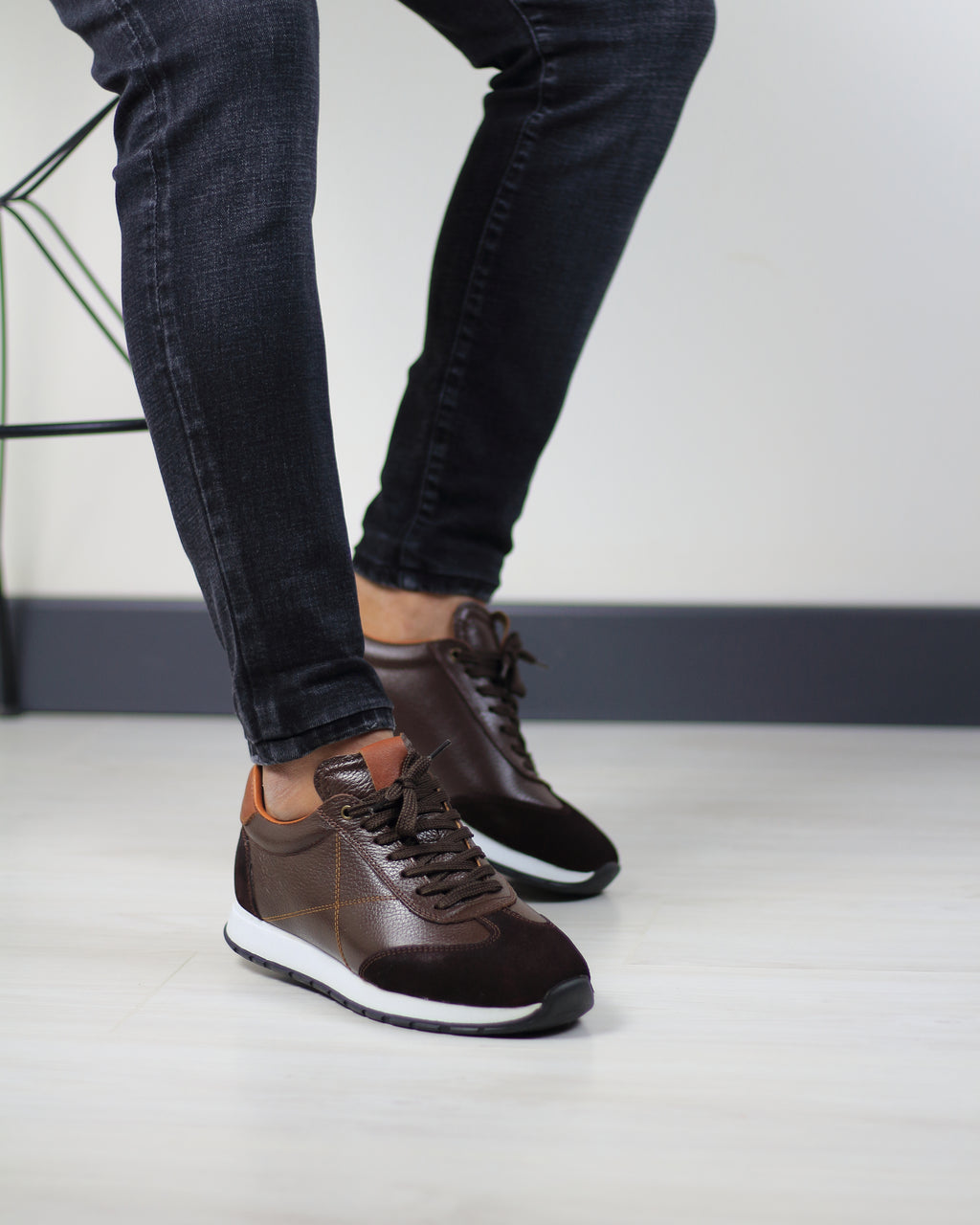 KAHVERENGİ DERİ ERKEK SPOR AYAKKABI