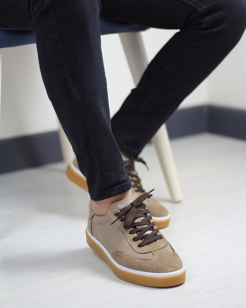 KUM DERİ SÜET DETAYLI ERKEK SNEAKERS AYAKKABI